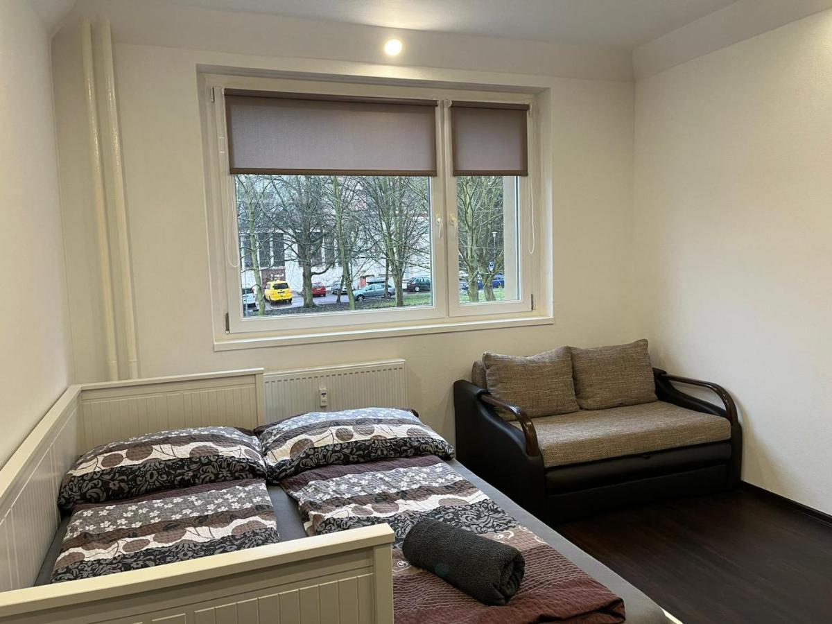 Apartment Charkovska カルロヴィ・ヴァリ エクステリア 写真